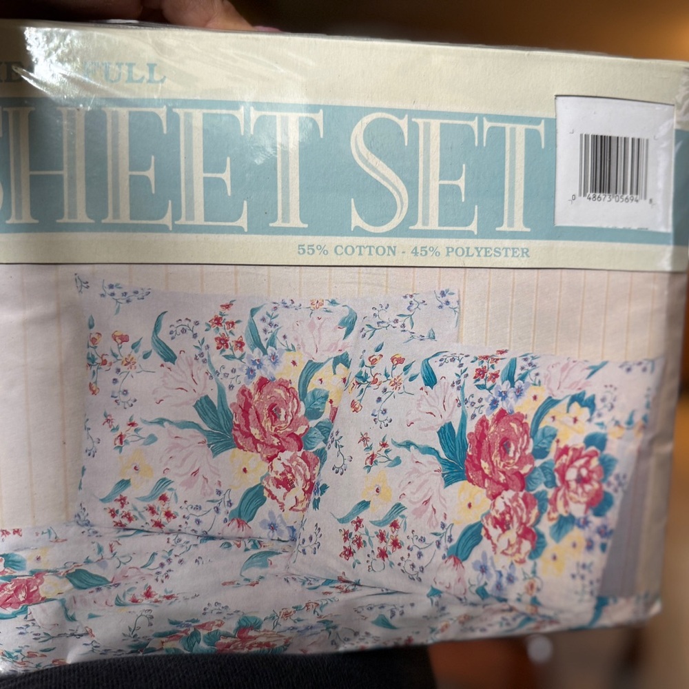 Floral Sheet Set with Pink Roses and Teal Accents